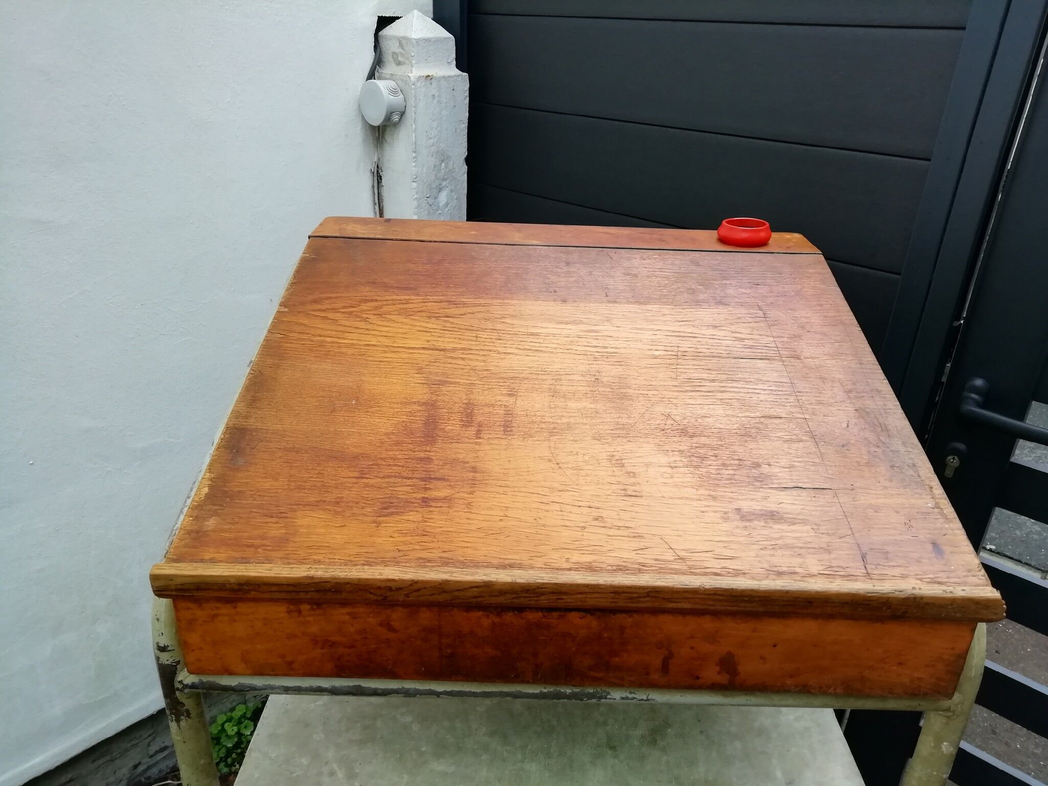 Former top desk of workshop