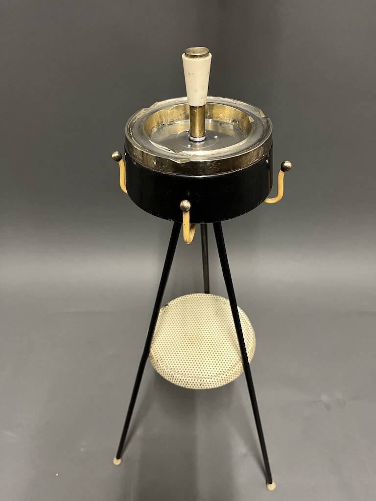 ashtray on foot 1950