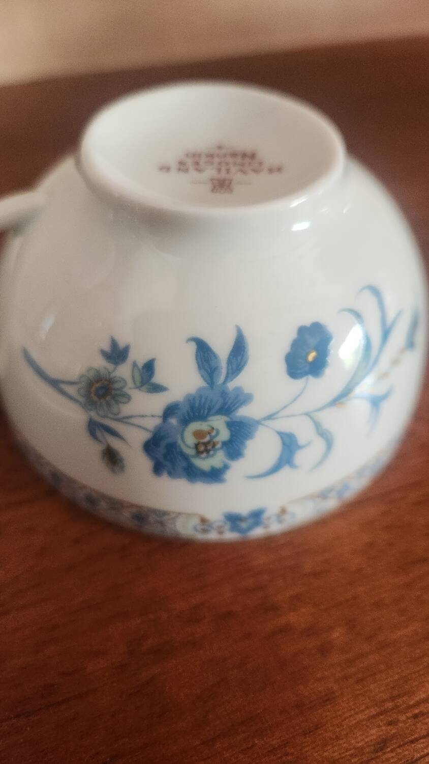 Tea cup and saucers porcelain Haviland Limoges Nankin model