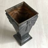 Small Art Deco vase in gray enameled cast iron