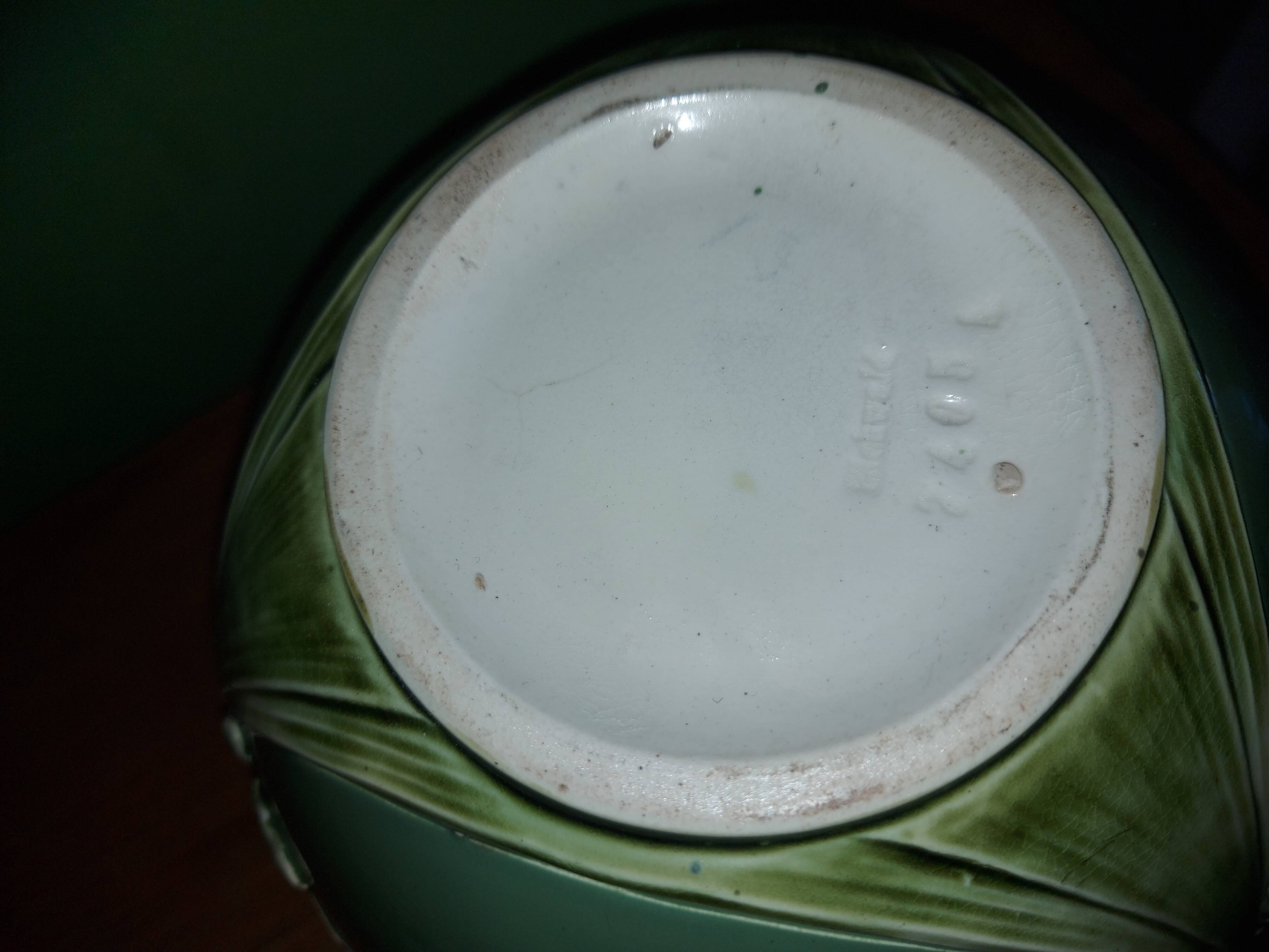 Art Nouveau ceramic pot cover