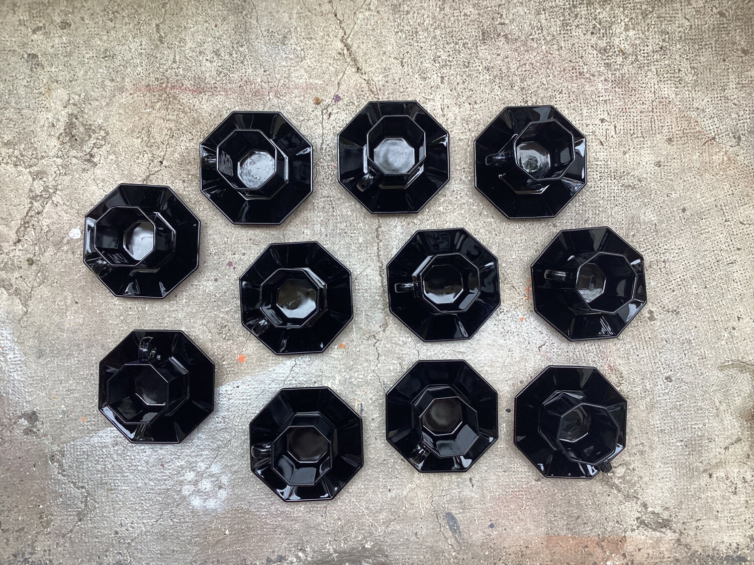 Large 11-cup coffee service Arcoroc vintage Esso collection