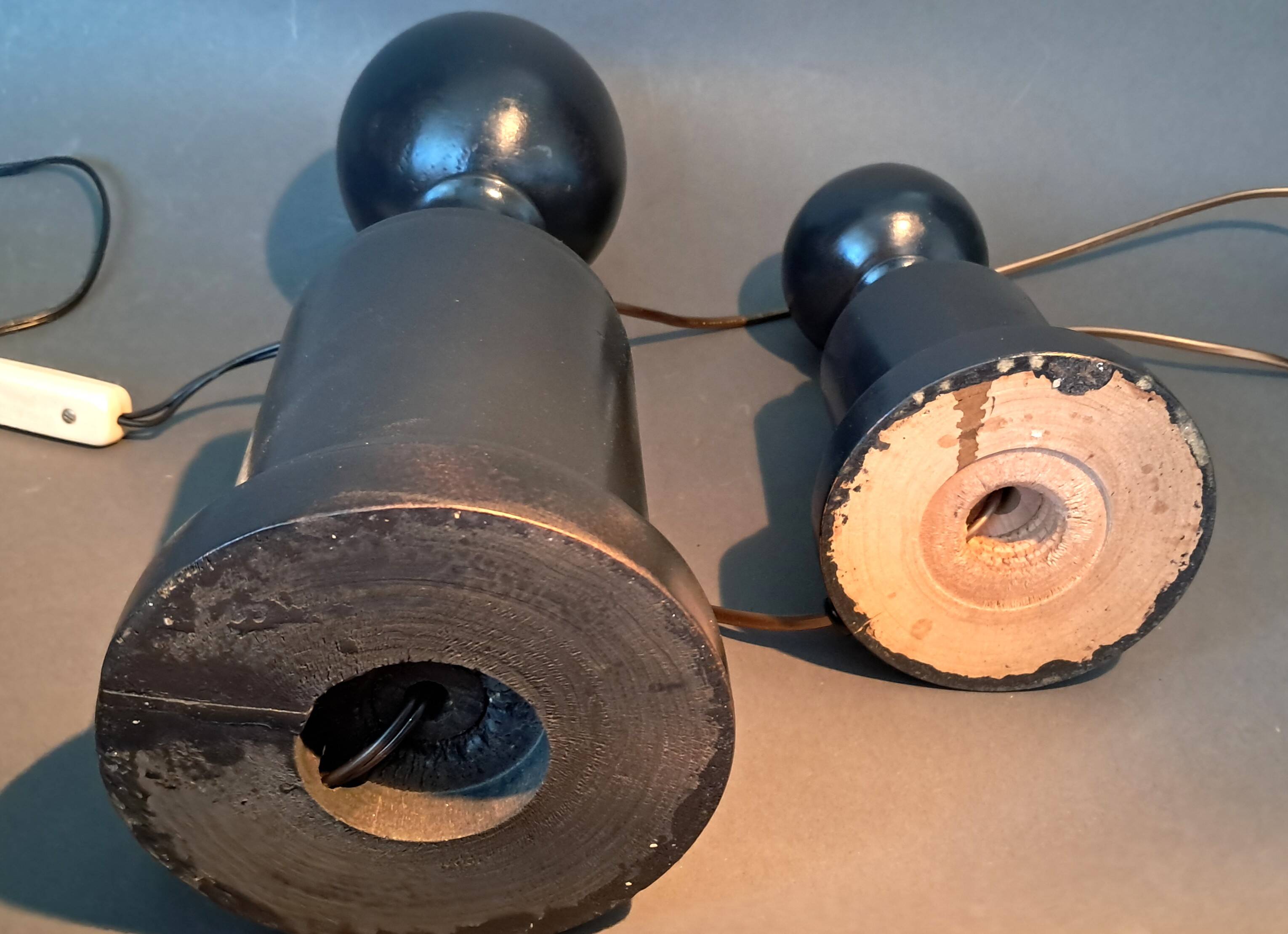 Pair of vintage beech wood lamps in black/grey lacquer.