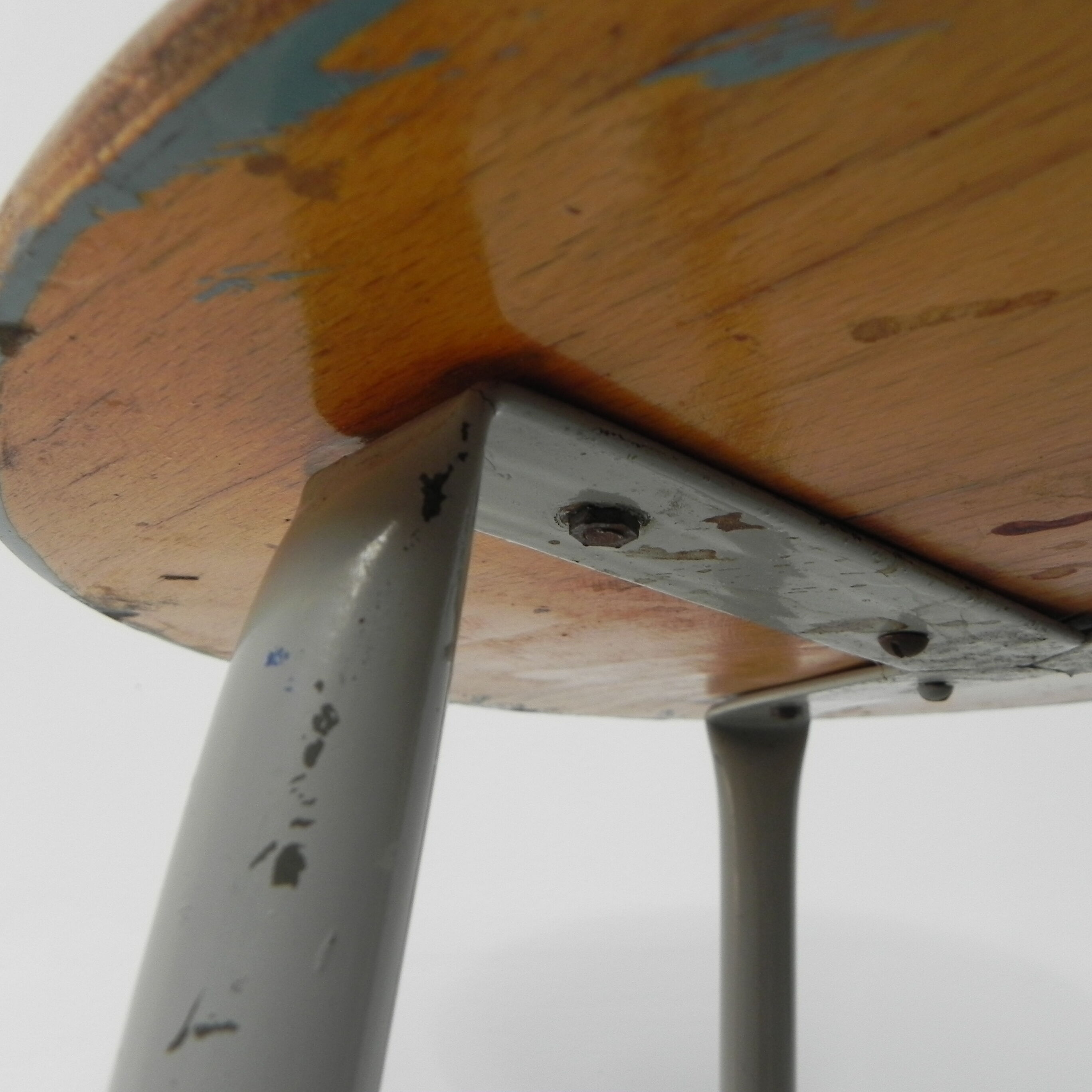 Industrial stool Ahrend de Cirkel