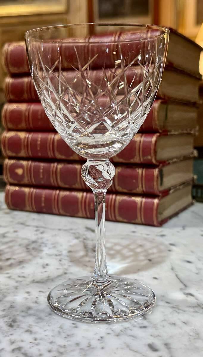 Set of 4 crystal stemmed glasses daum model boléro