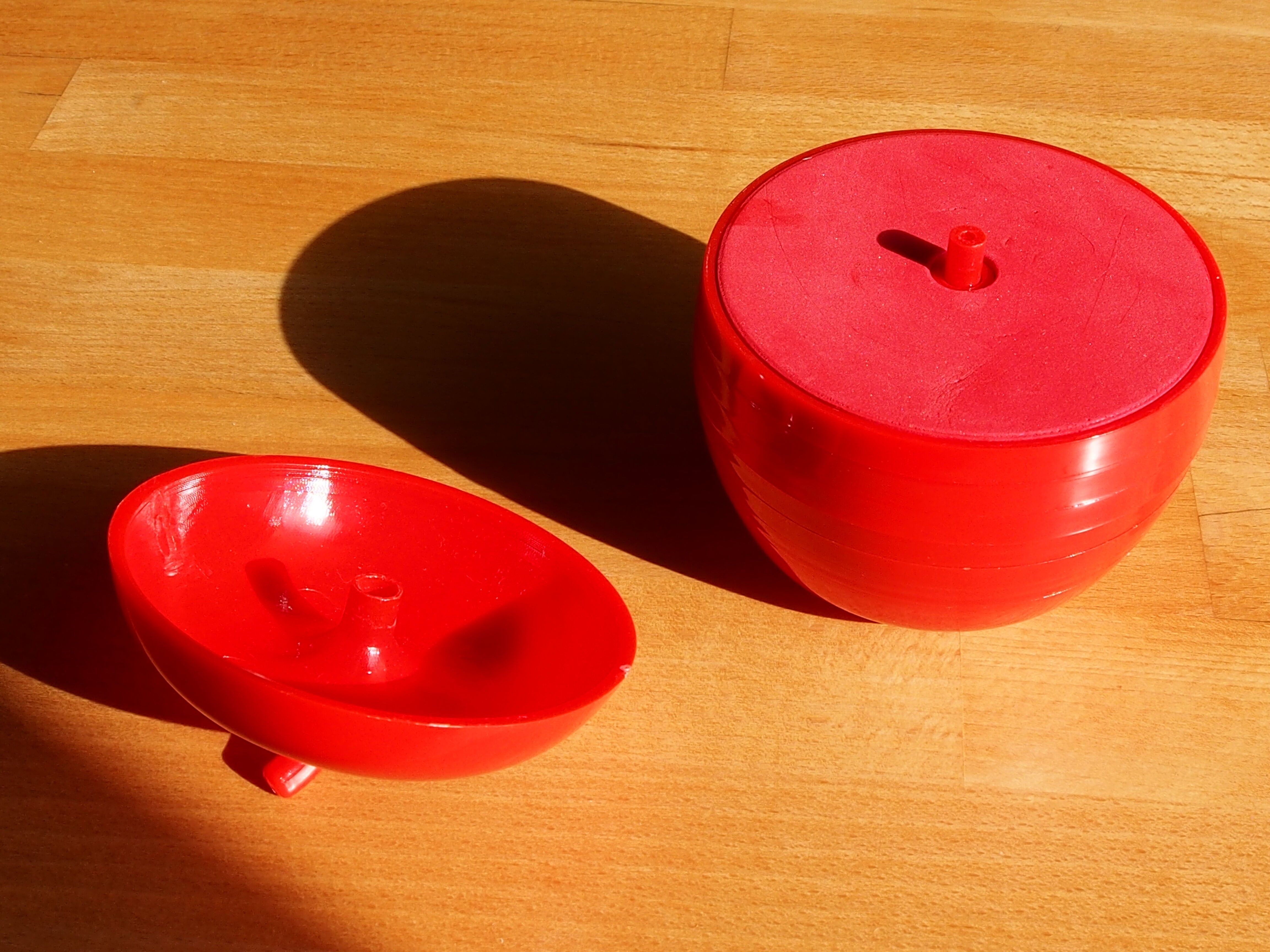 Coasters apple-shaped plastic design, vintage