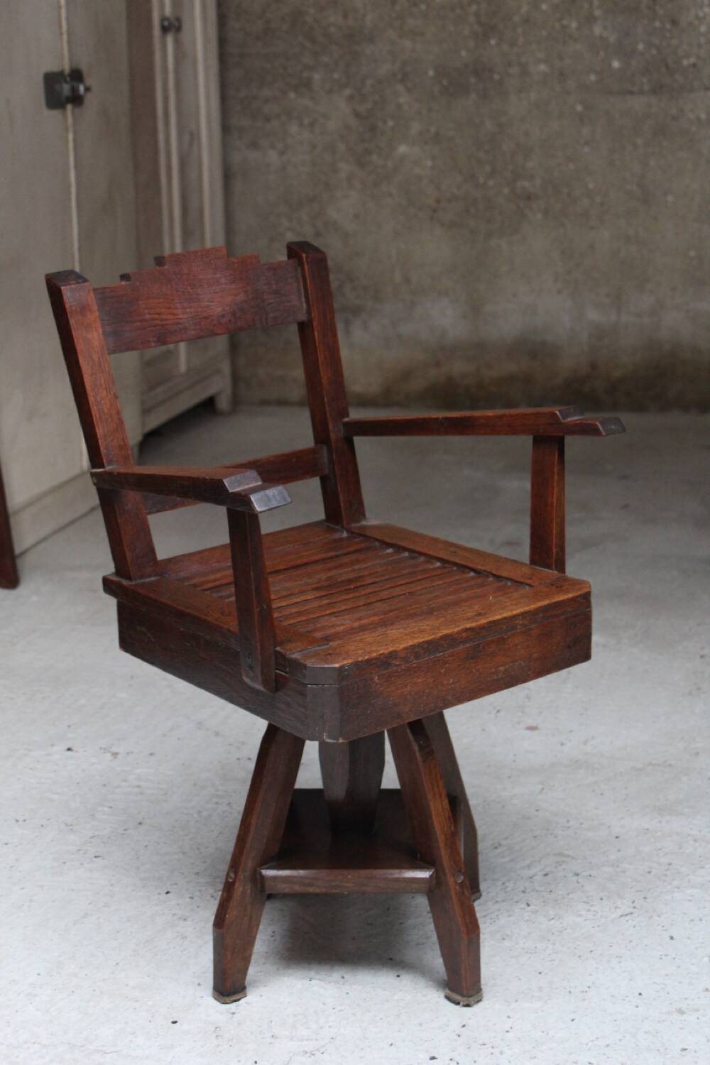 Swivel armchair Dutch design Amsterdam art deco 1930