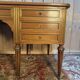 Bureau plat double de style Louis XVI en acajou à 8 pieds