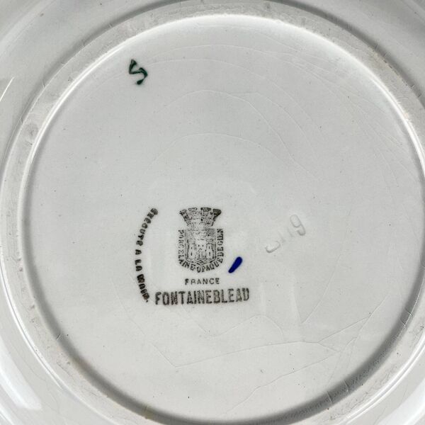 Saladier en porcelaine ''Fontainebleau'' de Gien, début XXe
