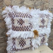 Berber kilim cushion cover: Moroccan wool cushion