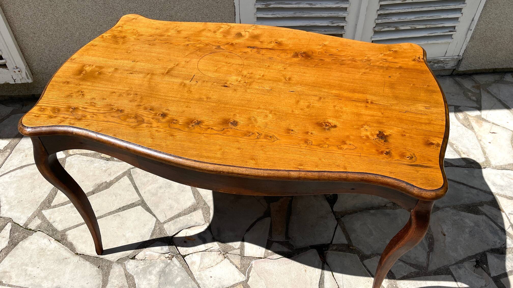 TABLE BUREAU Pieds Courbés