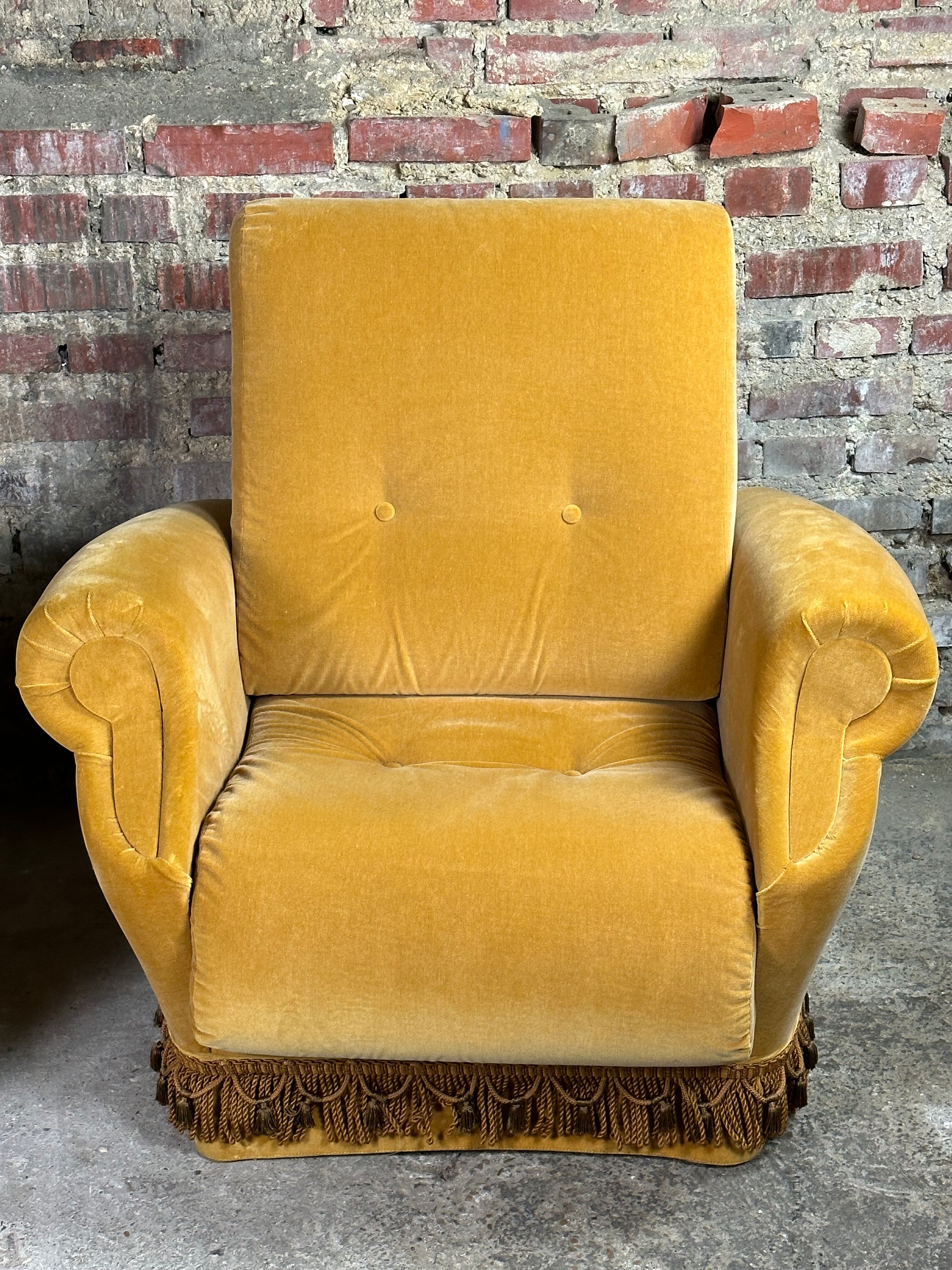 Fauteuils vintage 1950 en velours jaune