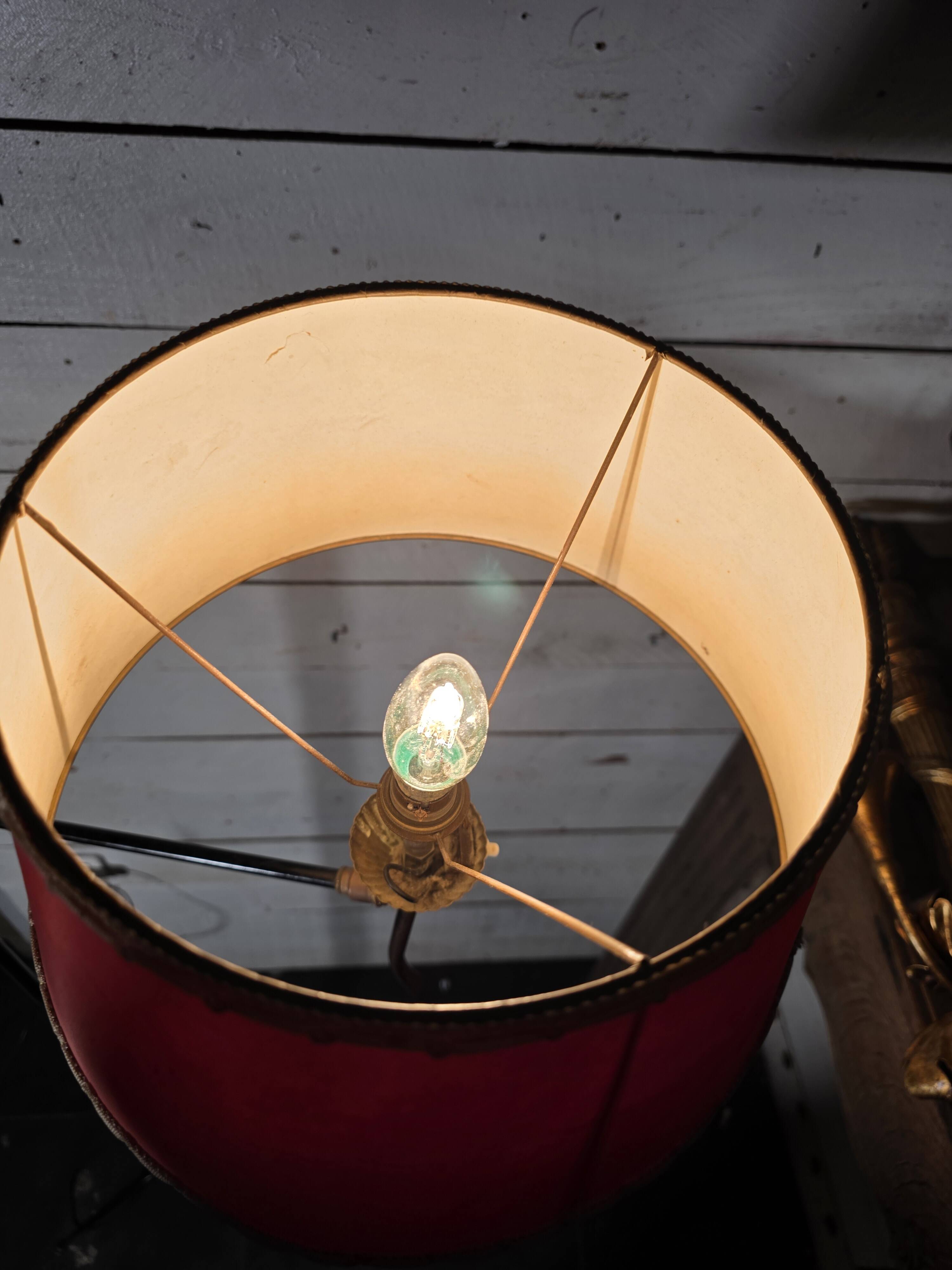 ​Lampadaire tripode à contrepoids Maison Lunel ,Années 50