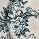 Old flat plate stamped FL (Faïence de Lyon), Floréal model.