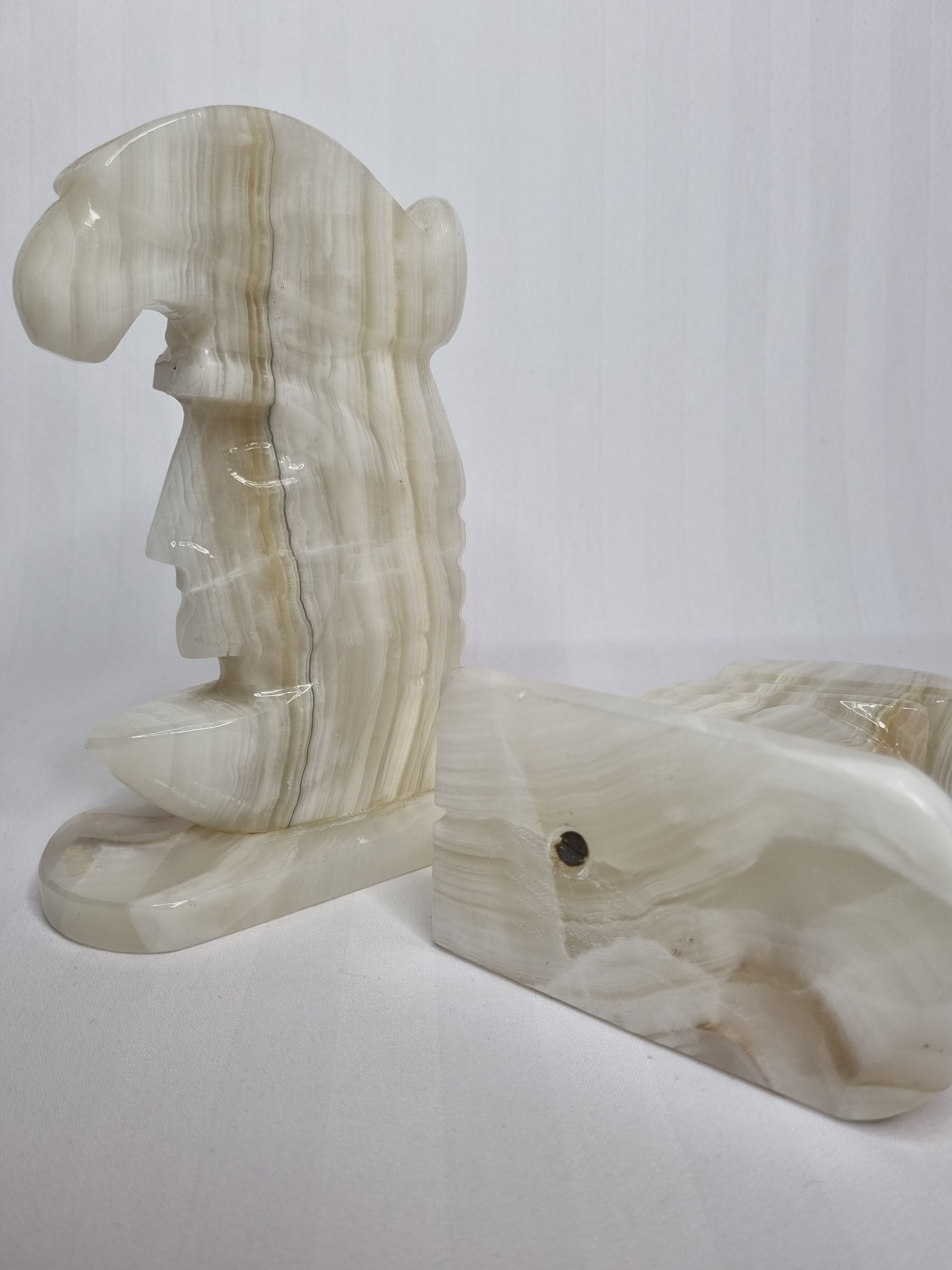 Pair of bookends in vintage white onyx, 21 cm