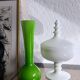 Vase opaline vintage vert