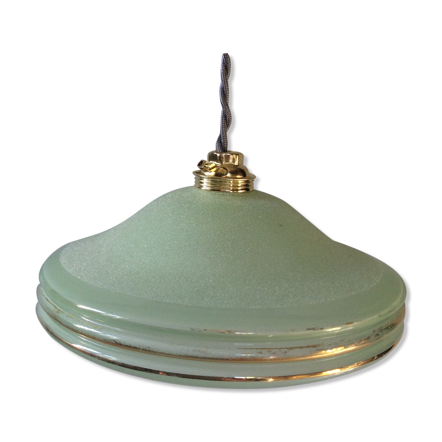Hanging in opaline mint