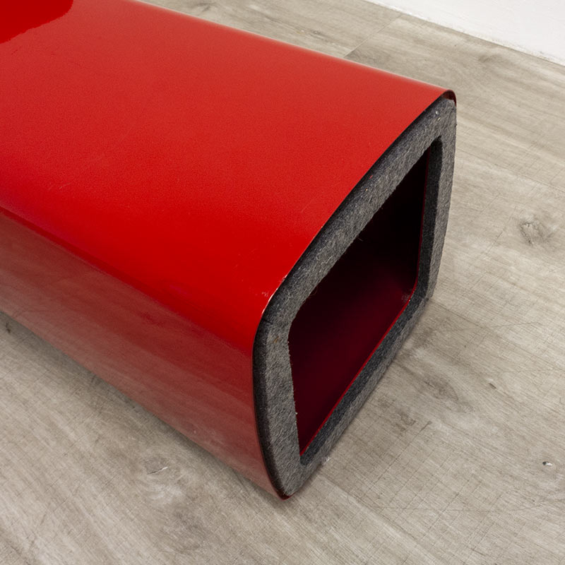 Red coffee table Vitra metal side table