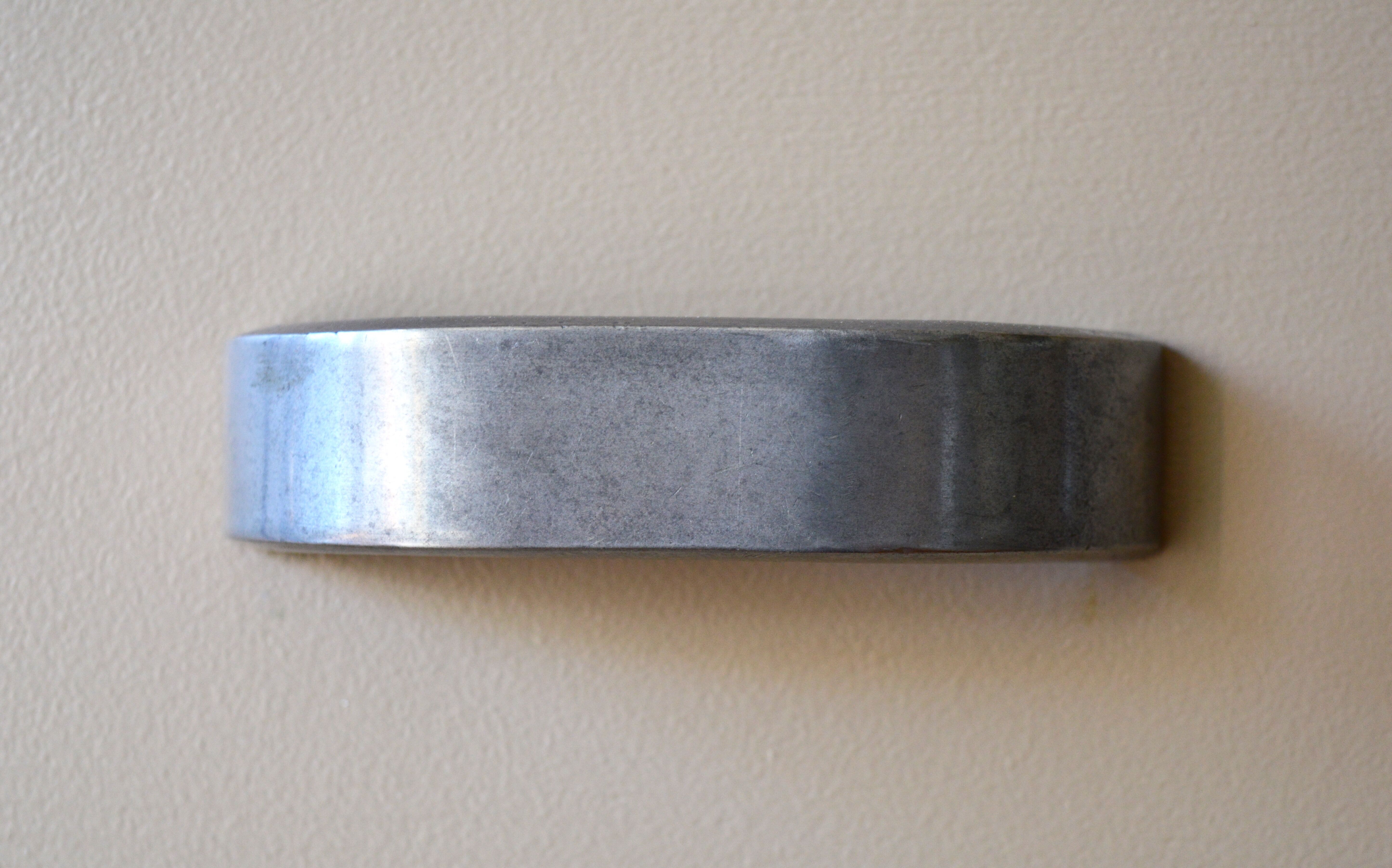 Asymmetrical cabinet