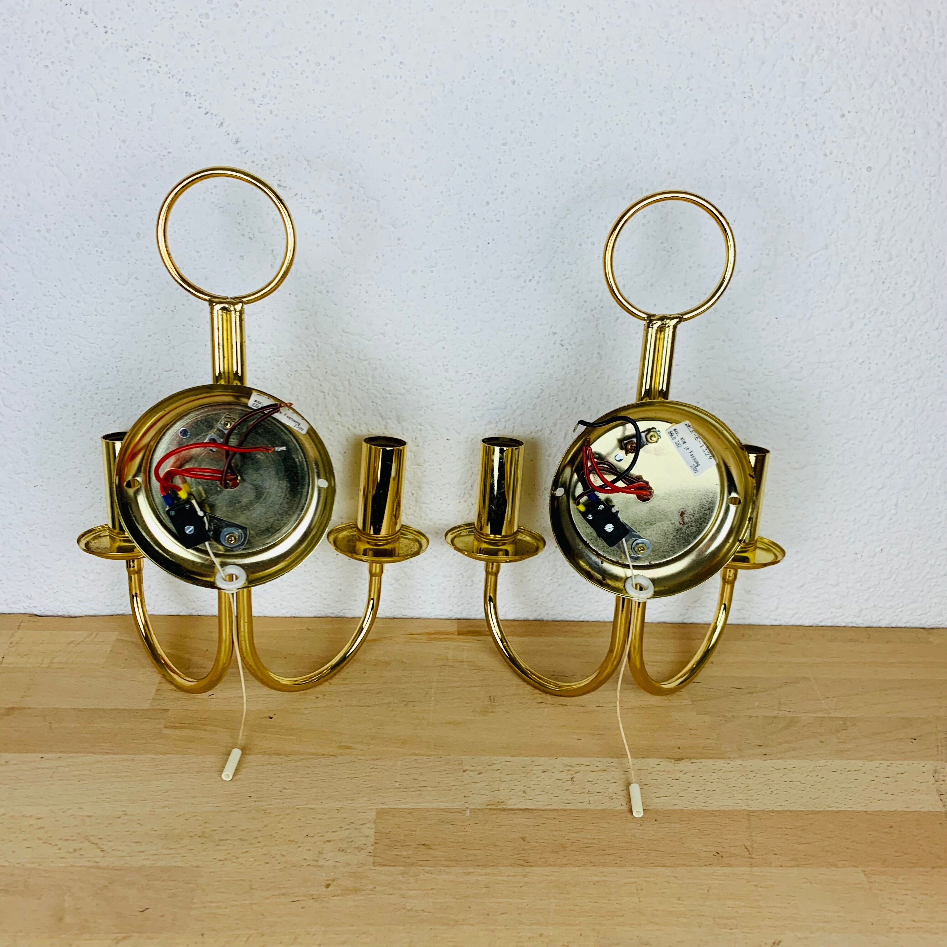 Pair of brass wall lamps Hollywood Regency Je Fassung