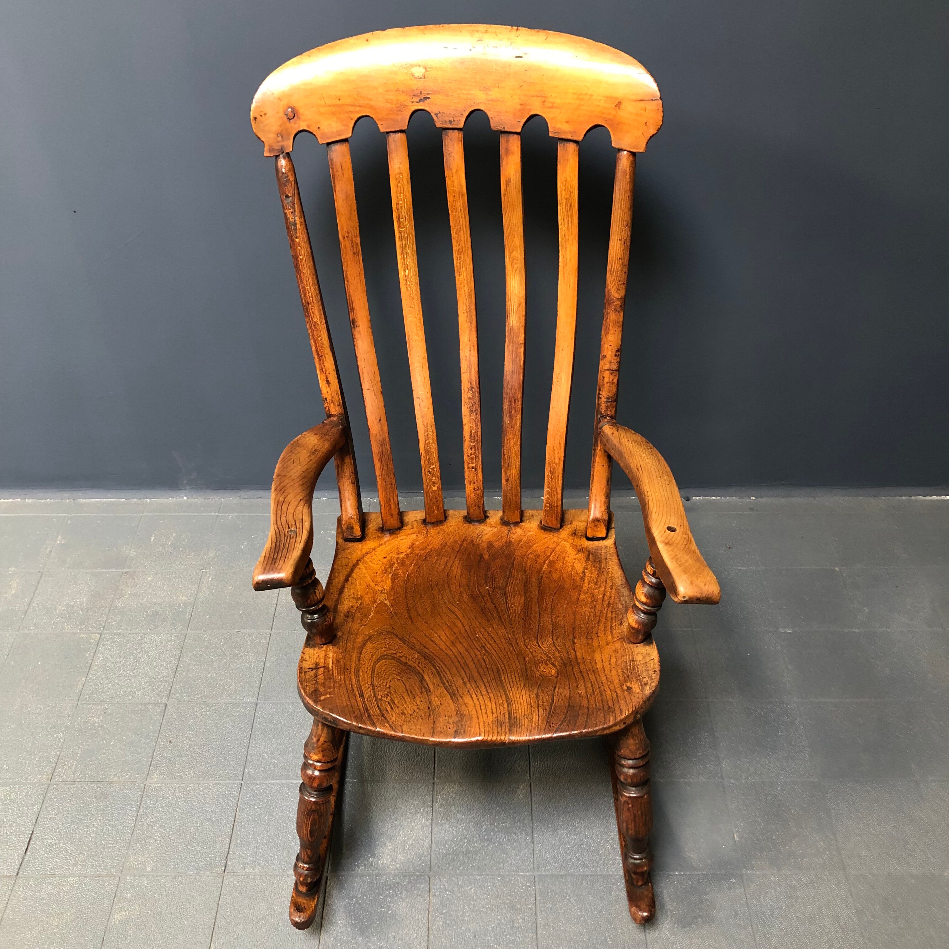 English Windsor rocking chair from the early 1900s
