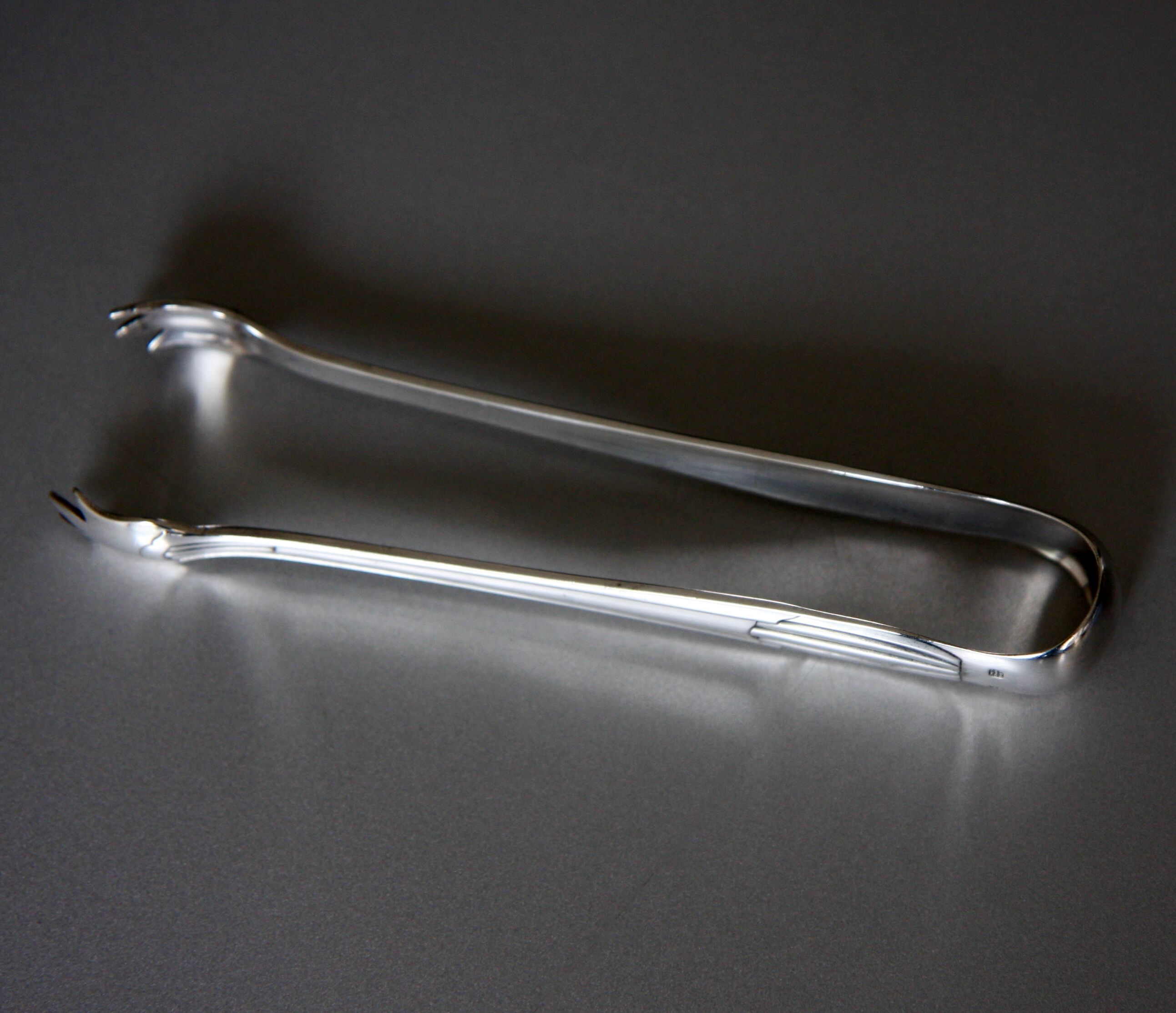 Art Deco-style silver metal sugar pinch 1930
