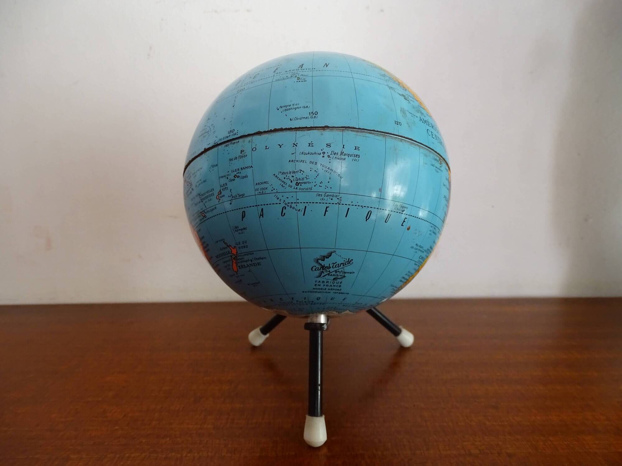 World globe sheet metal map taride cards vintage 50 60 - ø 12.5 cm