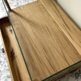 Display cabinet in solid oak and glass