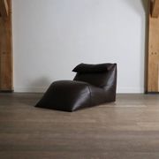 Le bambole chaise longue in brown leather By Mario Bellini for B&B Italia,