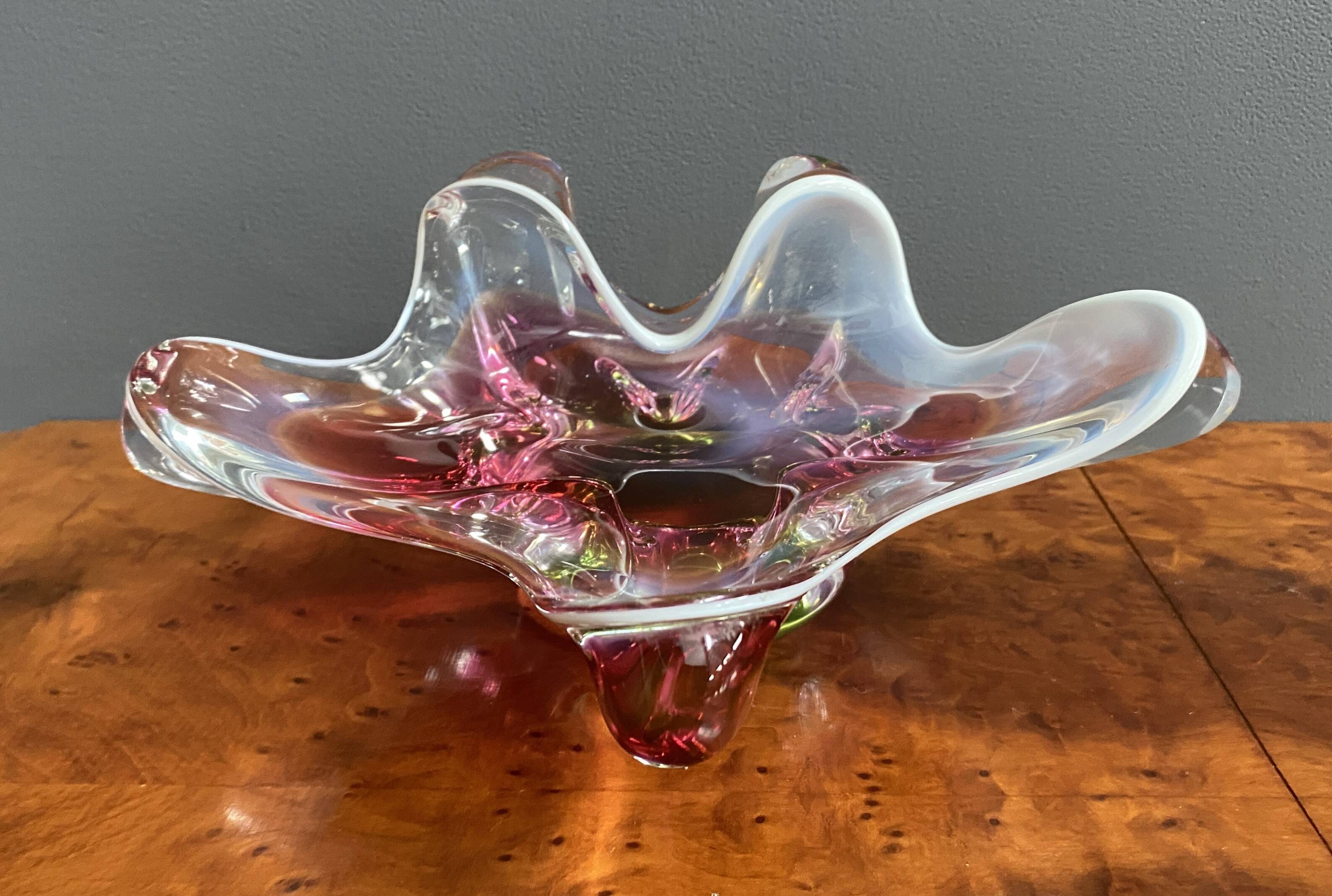 Pink and green Glass bowl by Josef Hospodka 1960s
