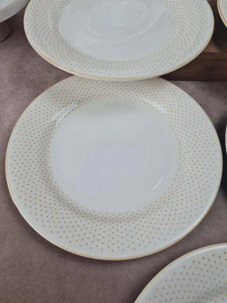 Assiettes Gien modernistes à pois dorés – lot de 9
