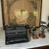 Royal typewriter, circa 1940