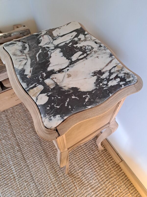 Table d'appoint chevet de style louis XV bois clair