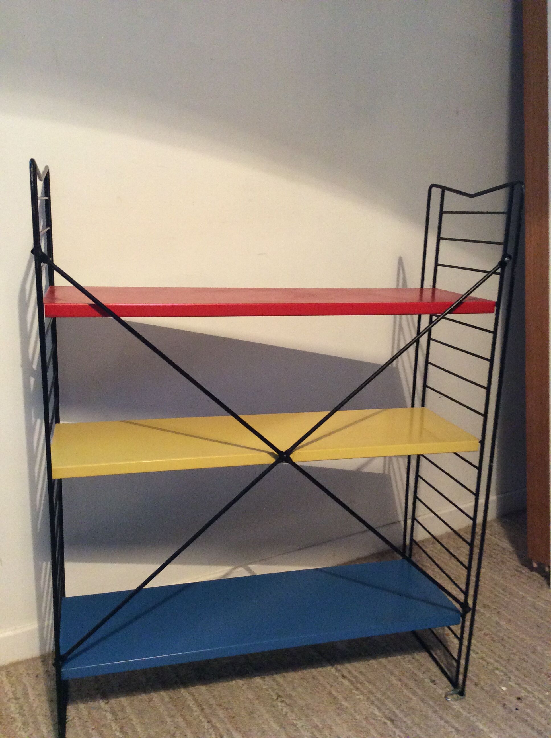 Tomado Holland shelf from the 50s