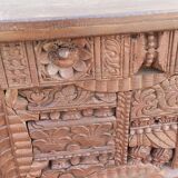 Coffre haut ancien en bois