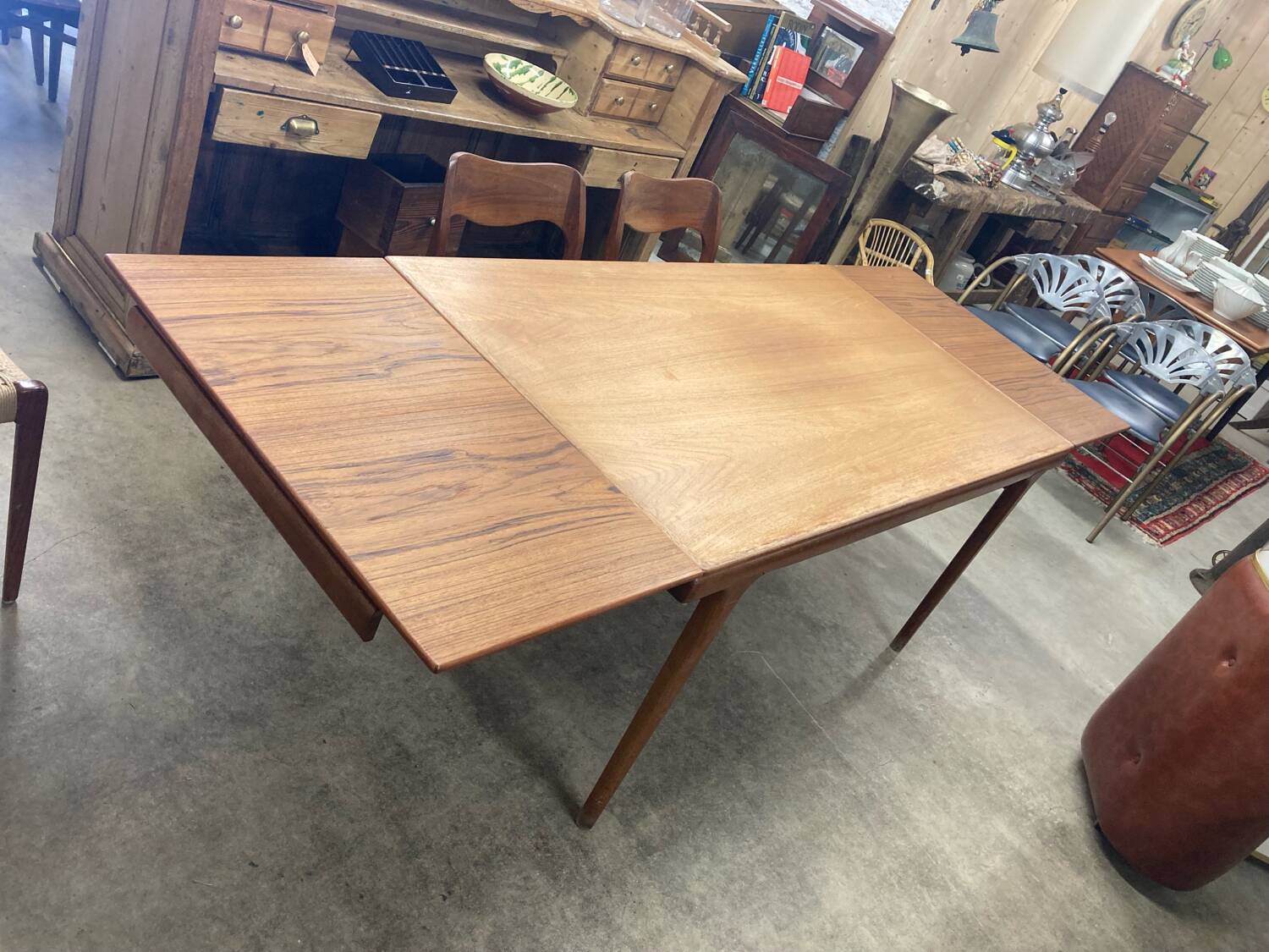 Danish table