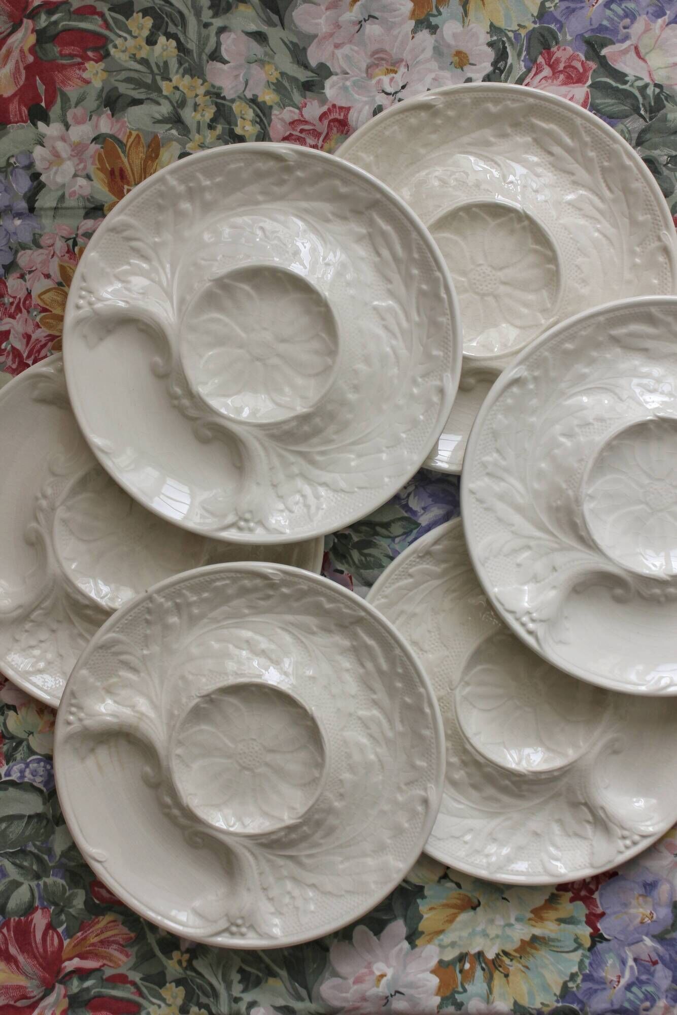 6 vintage Gien white slip earthenware artichoke plates