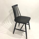 Series of 4 black Scandinavian chairs