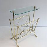 Porte-revues de style néoclassique en laiton et tablette en verre de la Maison Jansen