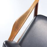 Fauteuil en teck danois par Erik Buch pour Ørum Møbelfabrik, années 1960.