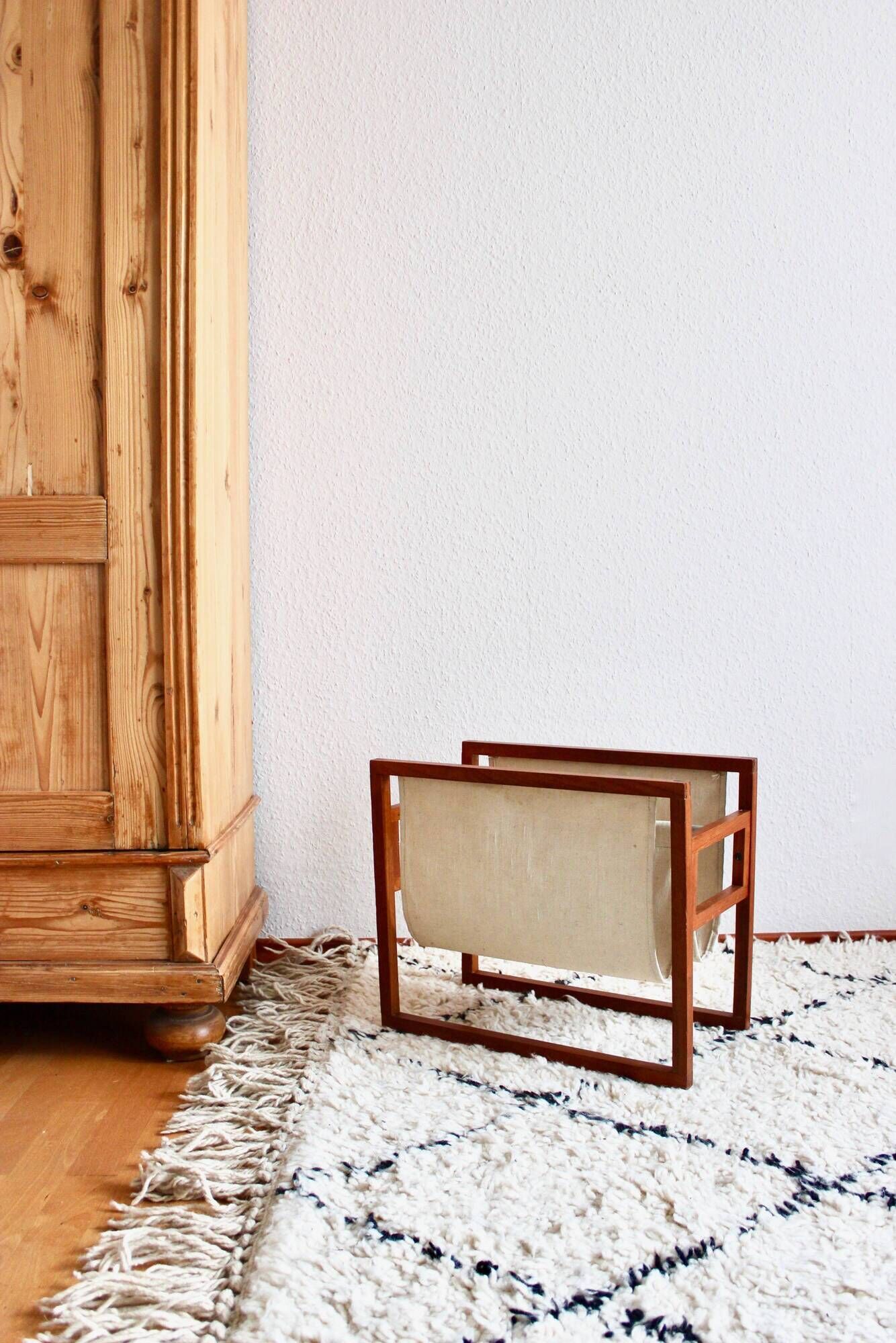 Magazine holder by Henning Wind-Hansen for Sika Møbler, magazine rack Danish Design