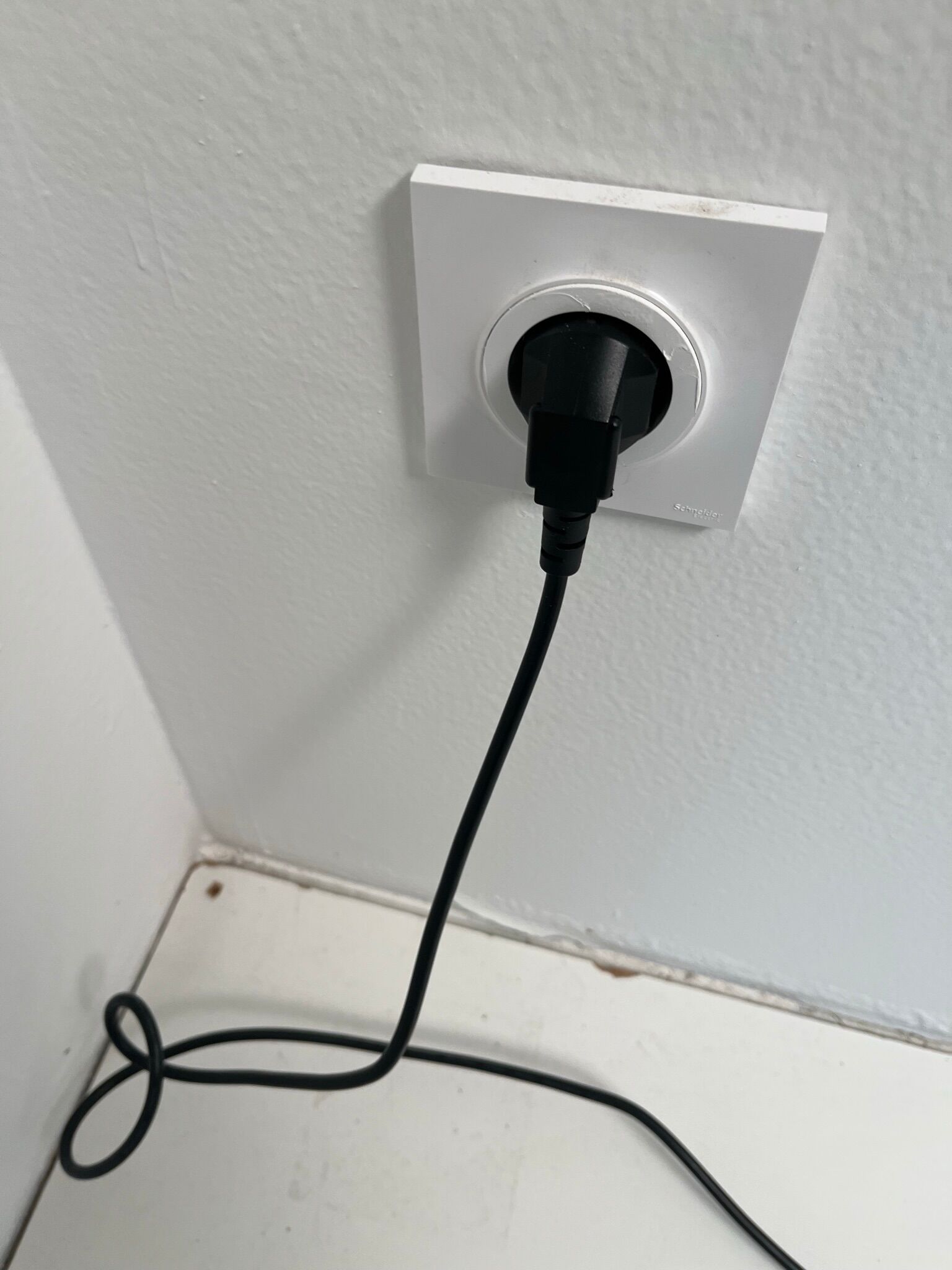 Golden metal floor lamp with reading light