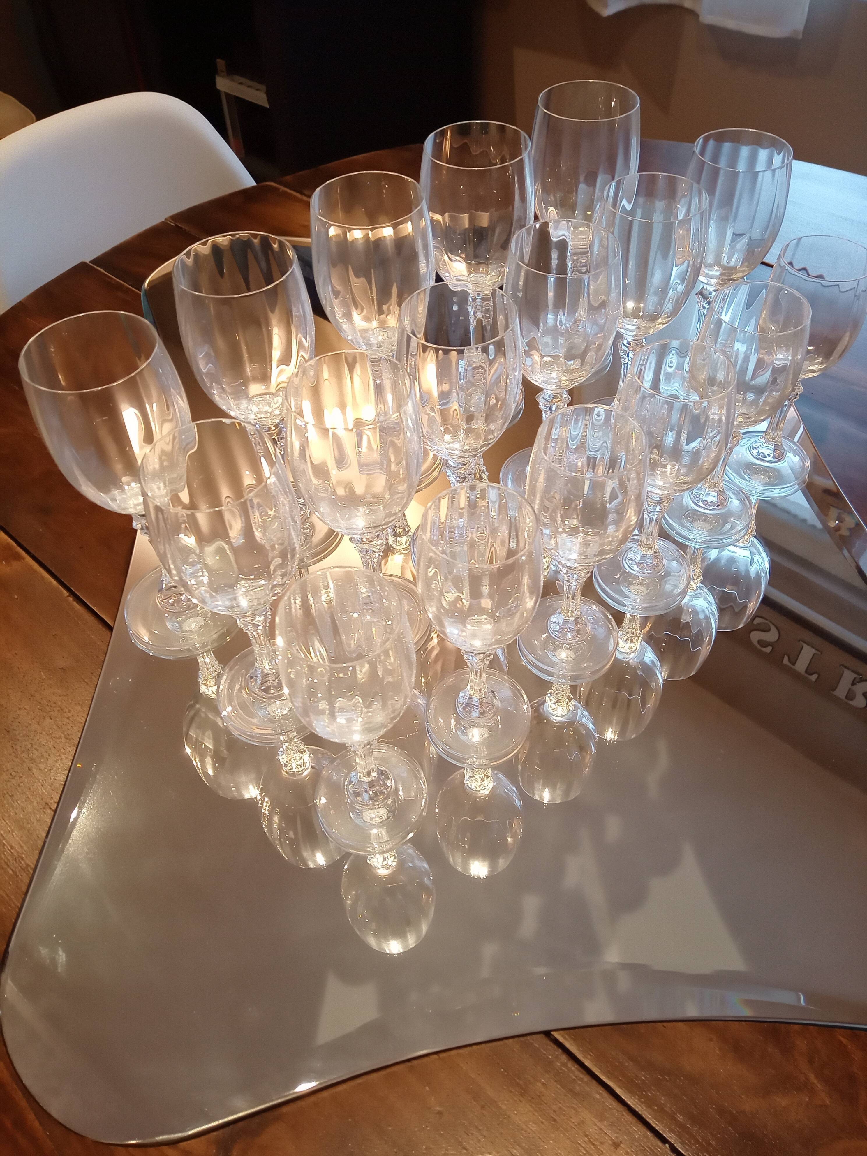 Set of 17 glasses in ancient crystal