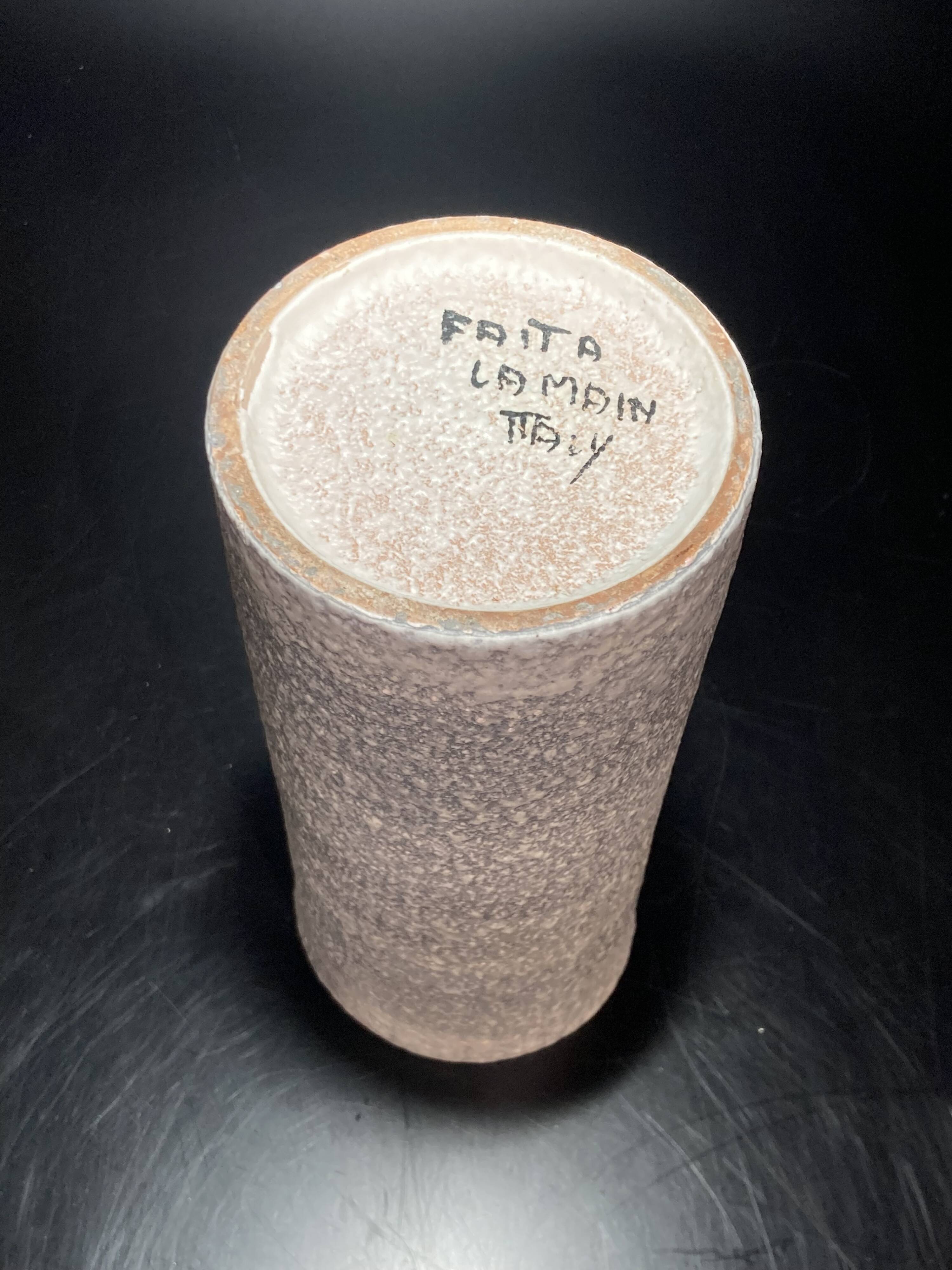 Two-tone ceramic vase