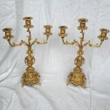 Paire de candélabres anciens en régule doré – style Louis XV – 41 cm