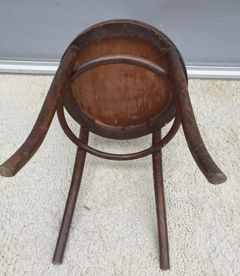 Bistro chair pyroengraved motif 1900 Art Nouveau