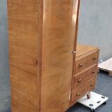 Armoire asymétrique