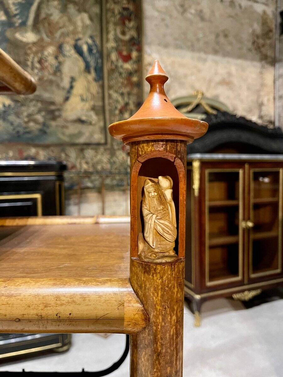 Japanese-style cabinet attributed to Perret and Vibert from the Napoleonic III period.