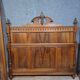 Neo-Gothic bed in solid walnut – Late 19th century