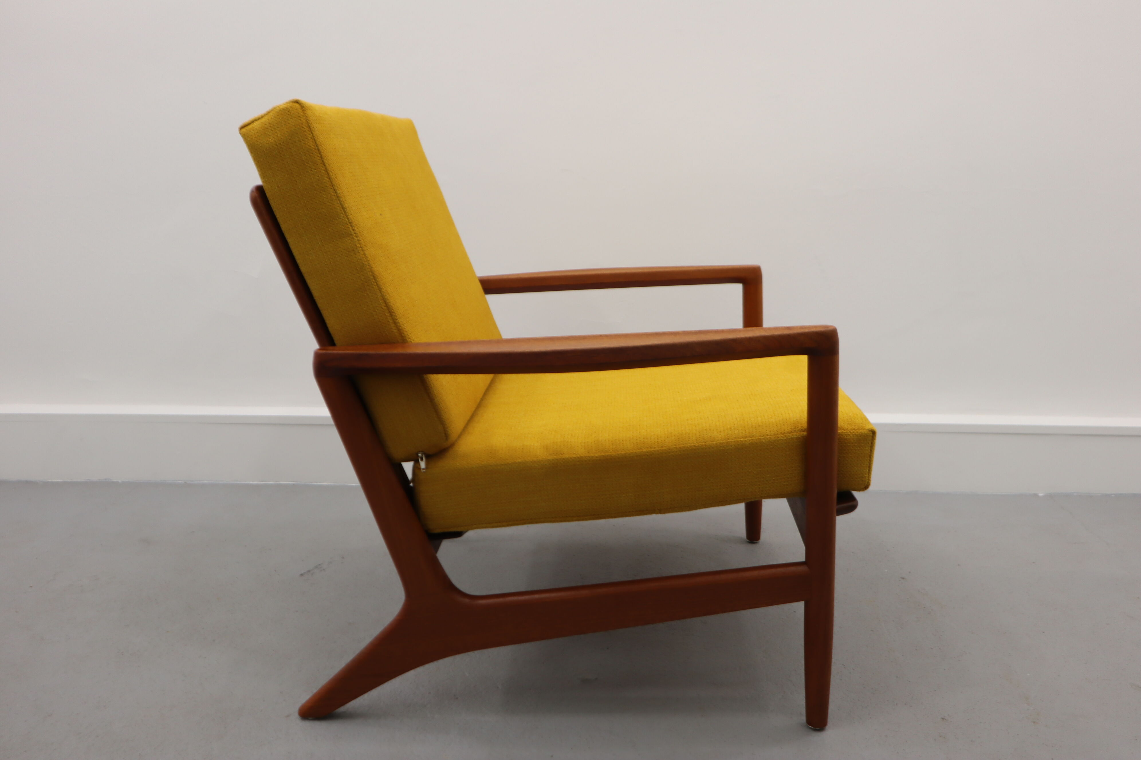 Vintage Danish Design Teak Lounge Chair, 1970s
